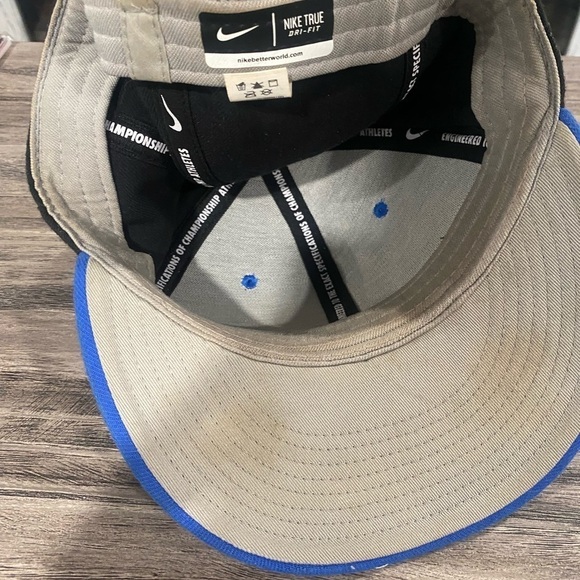 Nike True Dri-Fit IE Collegiate Snapback - Picture 5 of 6